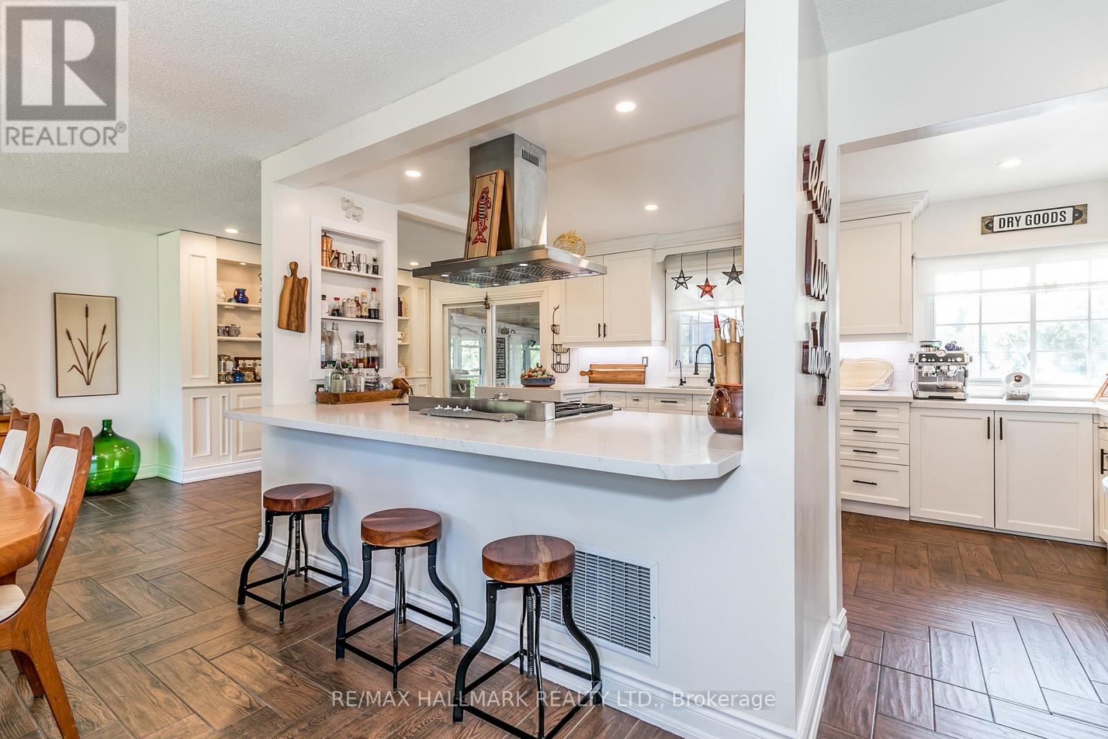 2230 Spring Street, Innisfil, Ontario L9S 2B6 - Photo 14 - N12473997