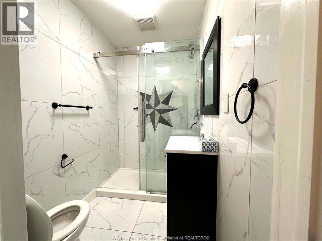 3555 Howard, Windsor, Ontario N9E 3N6 - Photo 18 - 25028102