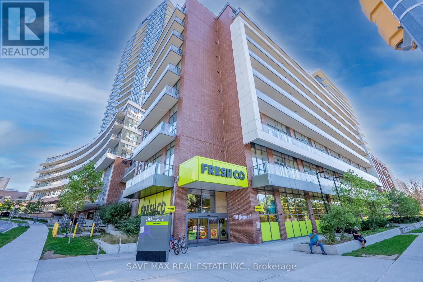 224 - 36 FOREST MANOR ROAD, Toronto, Ontario