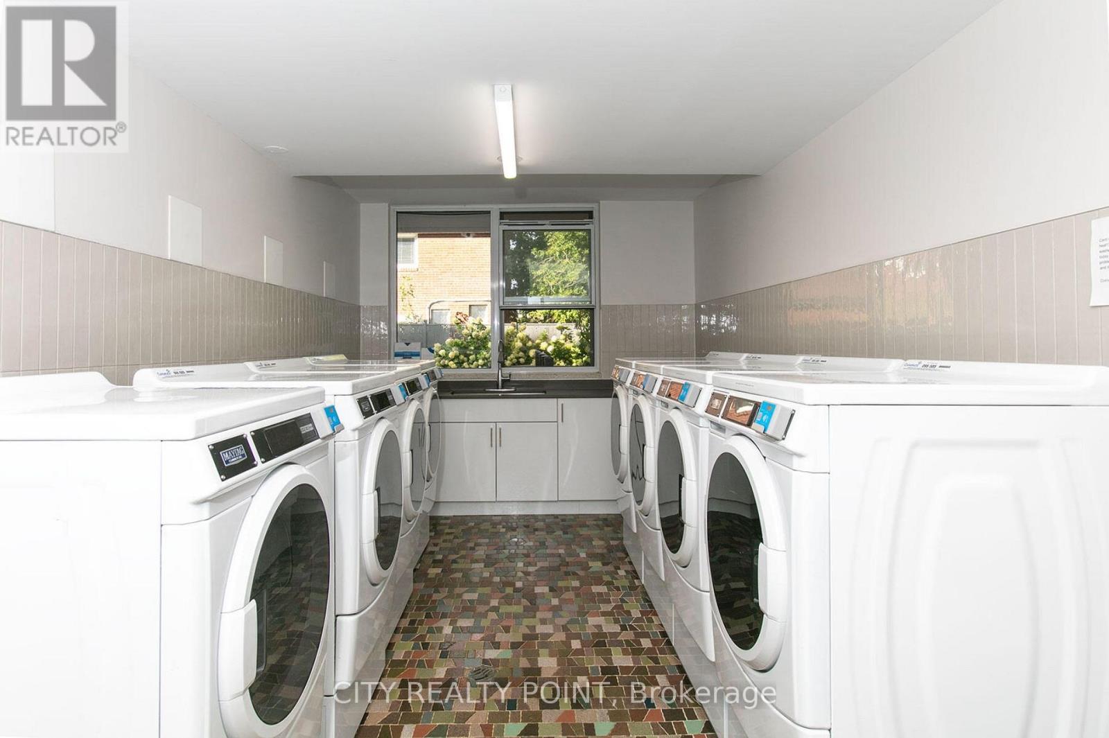 201 - 276 St George Street, Toronto, Ontario  M5R 2P6 - Photo 15 - C12513096