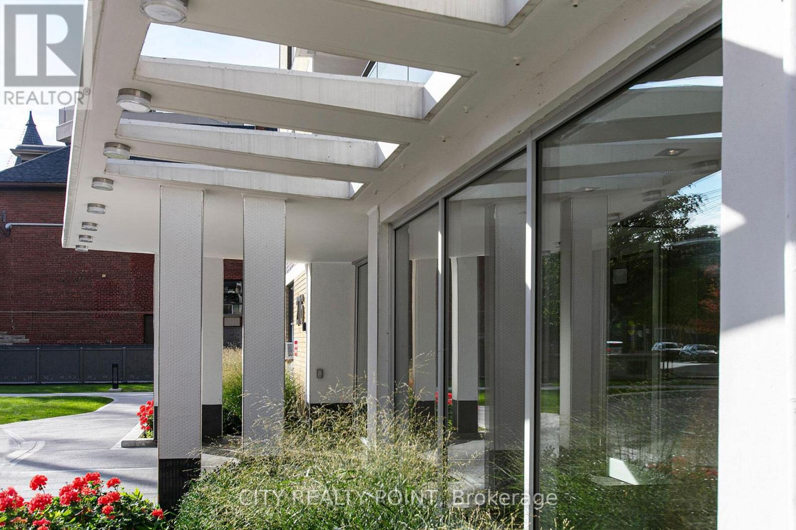 201 - 276 St George Street, Toronto, Ontario  M5R 2P6 - Photo 8 - C12513096