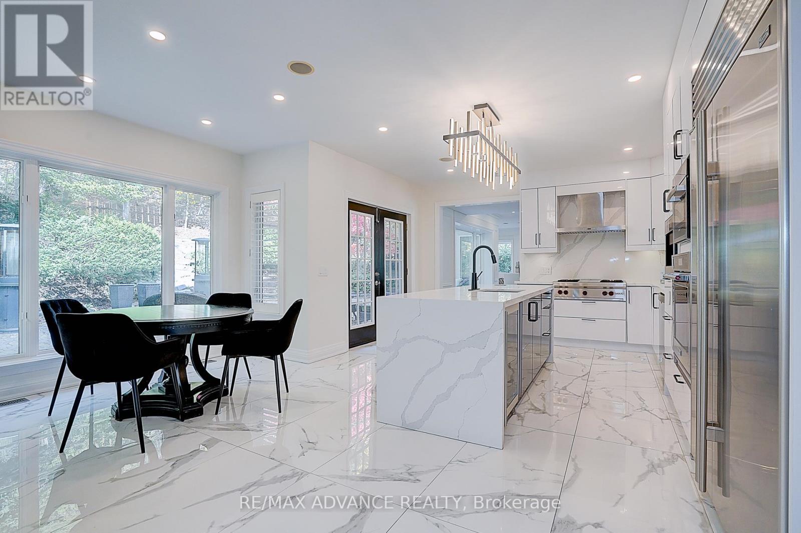 32 Brookfield Road, Toronto, Ontario  M2P 1A9 - Photo 18 - C12513112