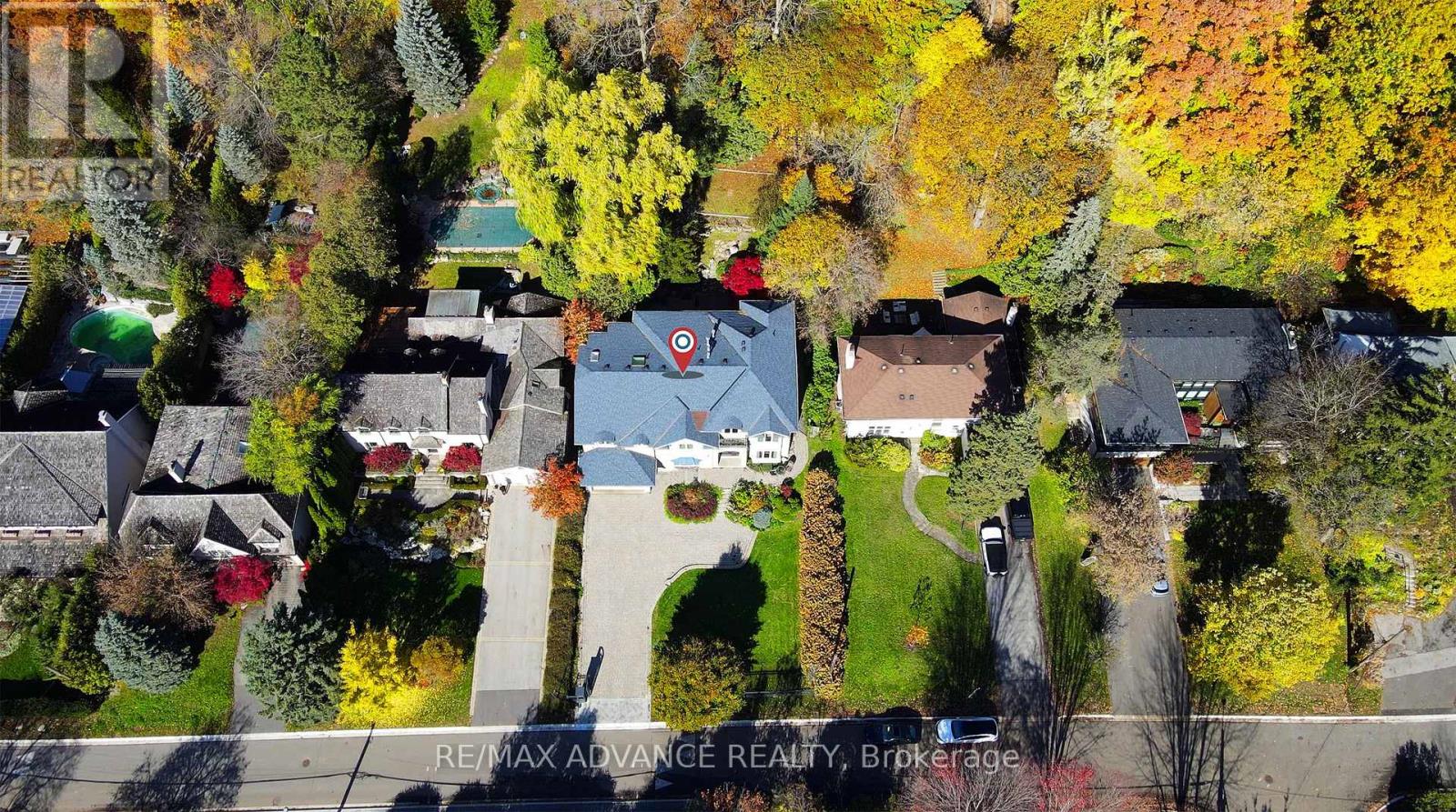 32 Brookfield Road, Toronto, Ontario  M2P 1A9 - Photo 2 - C12513112