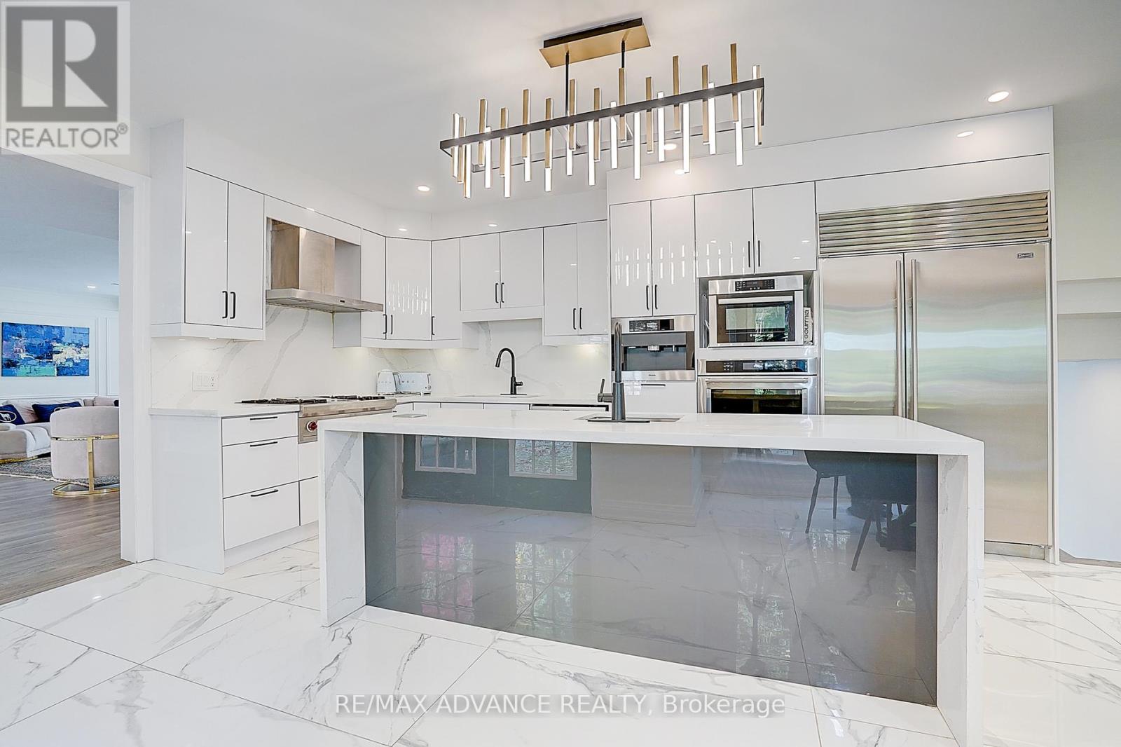 32 Brookfield Road, Toronto, Ontario  M2P 1A9 - Photo 20 - C12513112