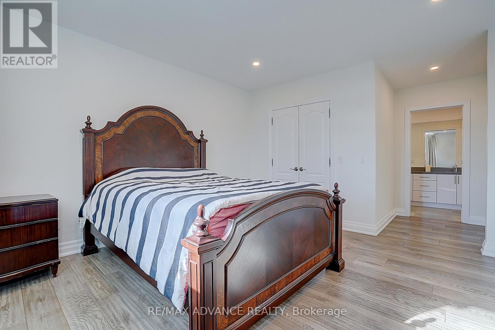 32 Brookfield Road, Toronto, Ontario  M2P 1A9 - Photo 40 - C12513112