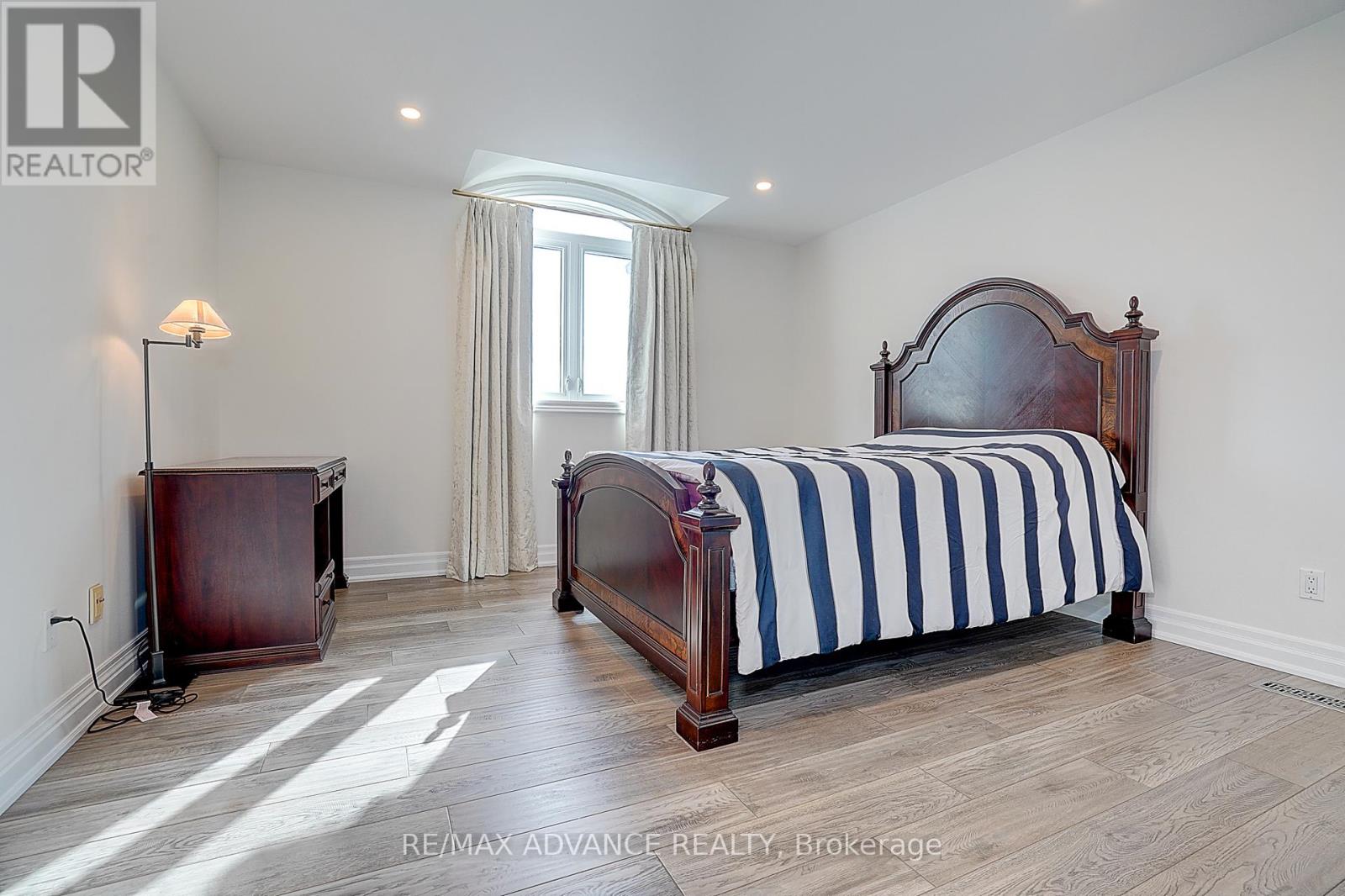 32 Brookfield Road, Toronto, Ontario  M2P 1A9 - Photo 41 - C12513112