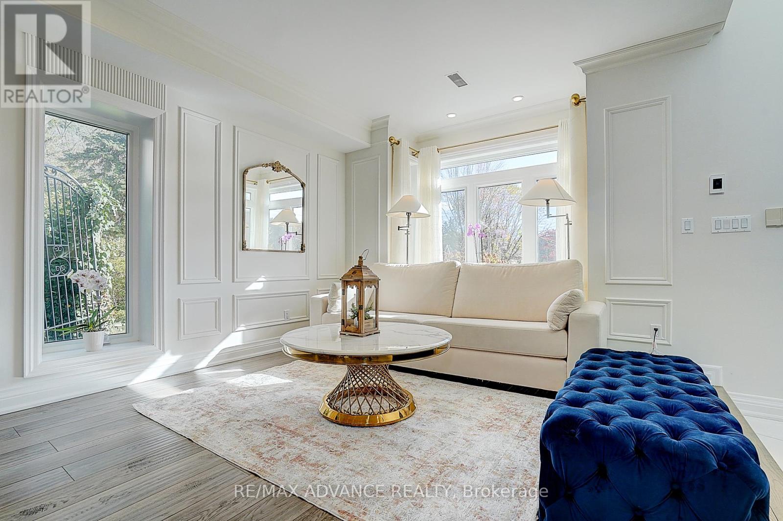 32 Brookfield Road, Toronto, Ontario  M2P 1A9 - Photo 5 - C12513112