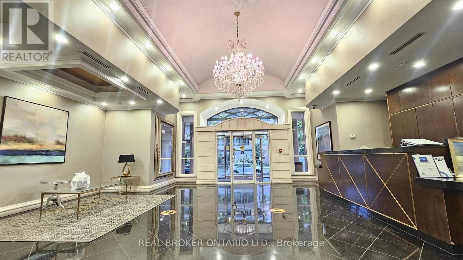 1516 - 7 Lorraine Drive, Toronto, Ontario  M2N 2E3 - Photo 1 - C12513132