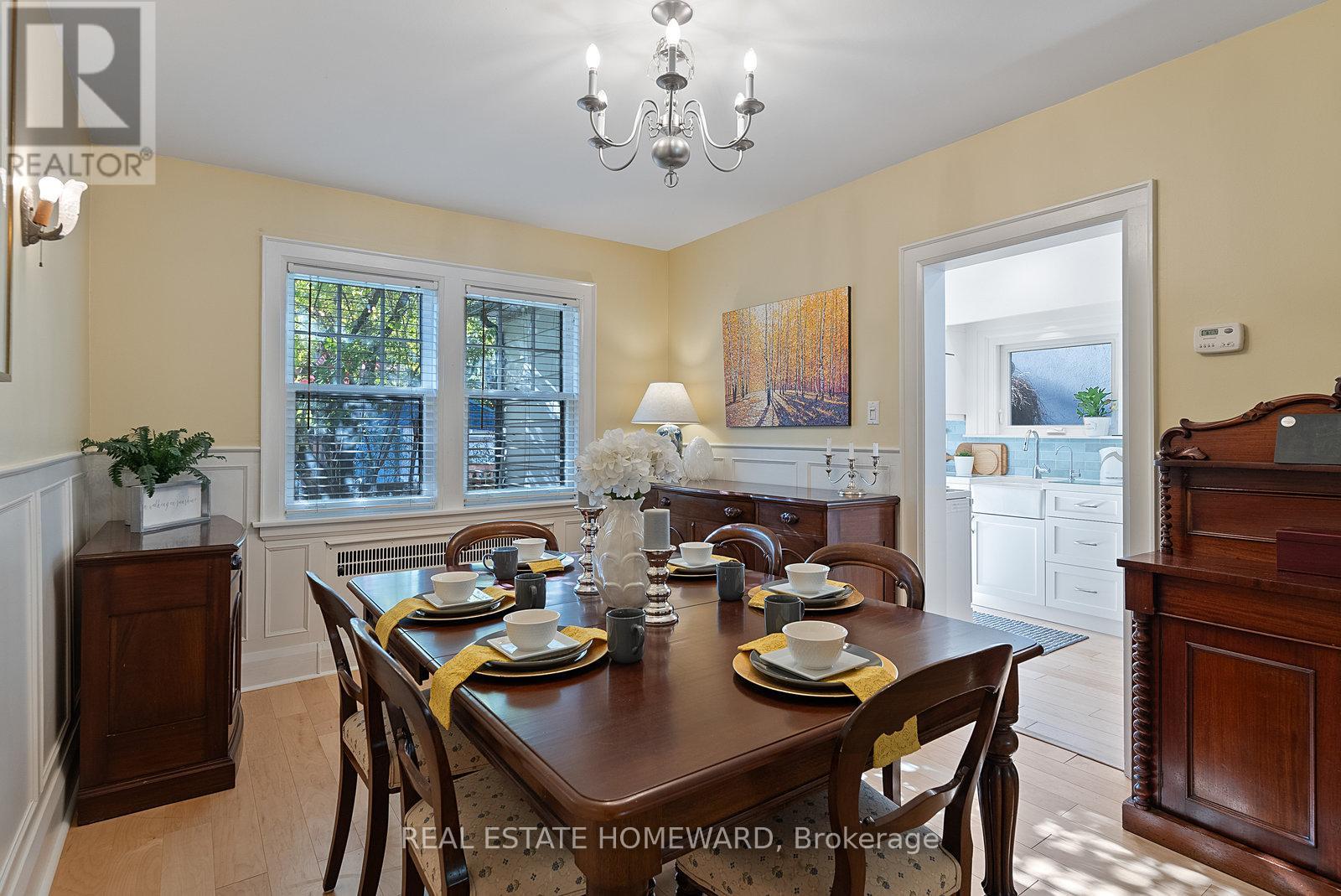 287 St Germain Avenue, Toronto, Ontario  M5M 1W4 - Photo 12 - C12513142