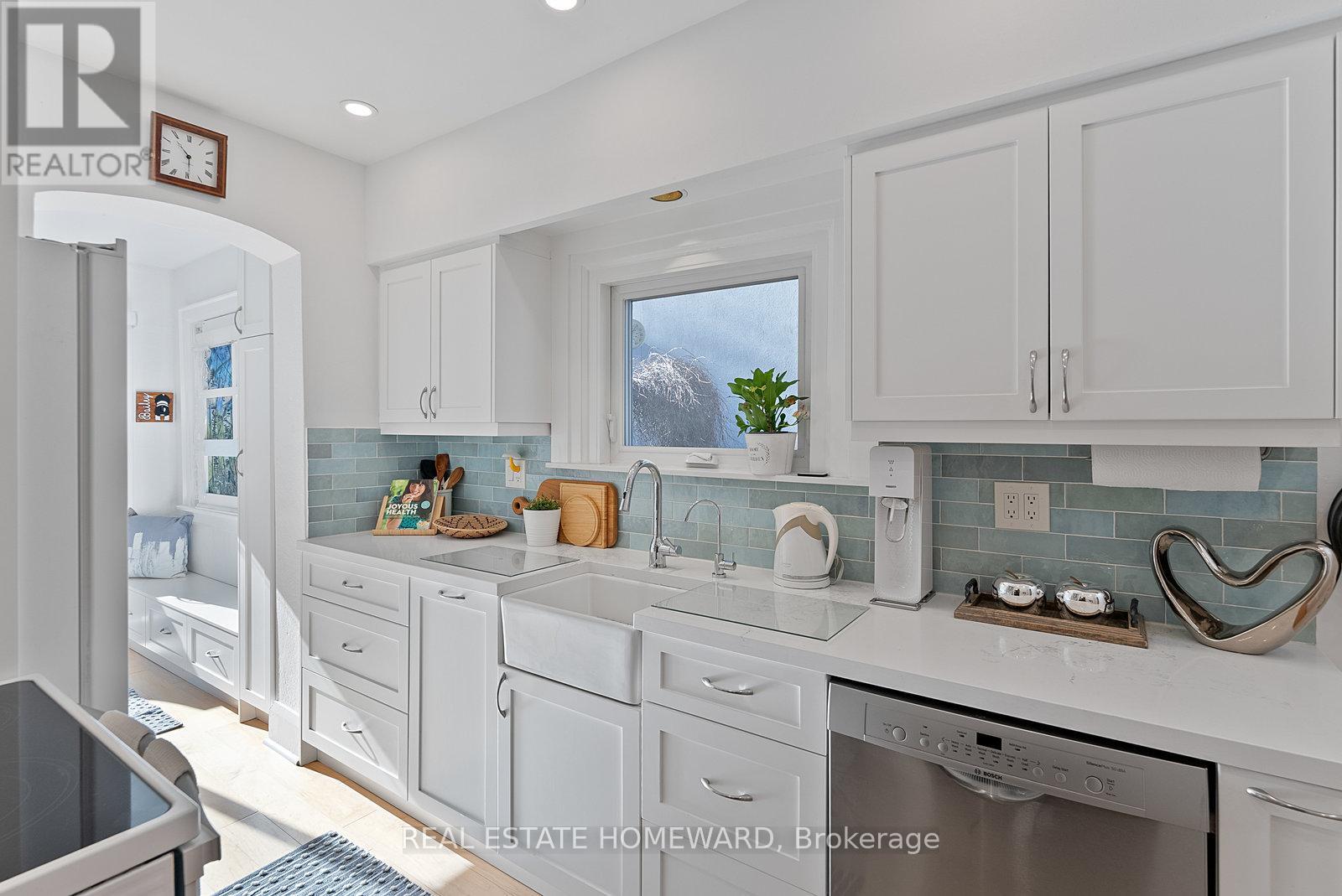 287 St Germain Avenue, Toronto, Ontario  M5M 1W4 - Photo 16 - C12513142