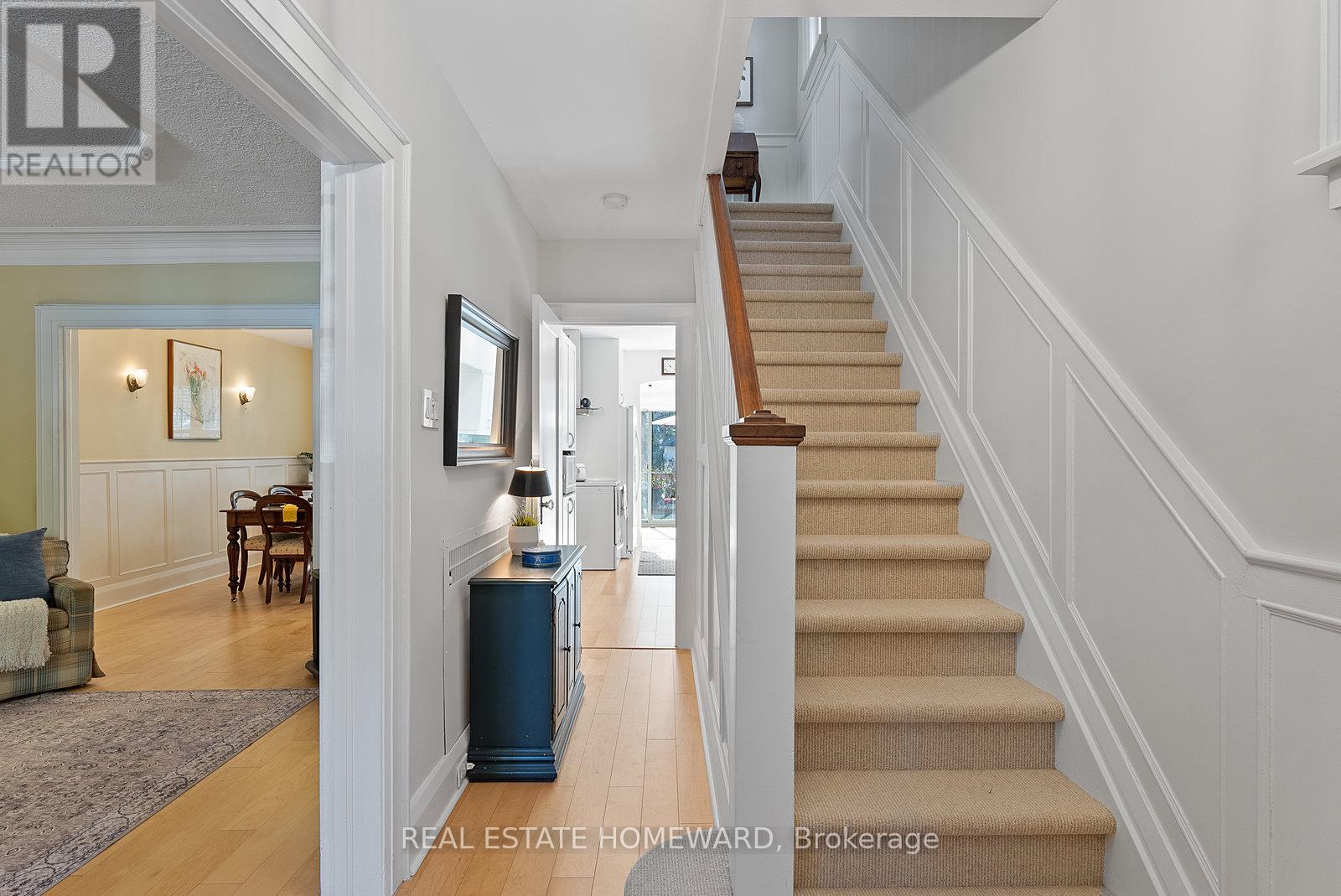 287 St Germain Avenue, Toronto, Ontario  M5M 1W4 - Photo 3 - C12513142