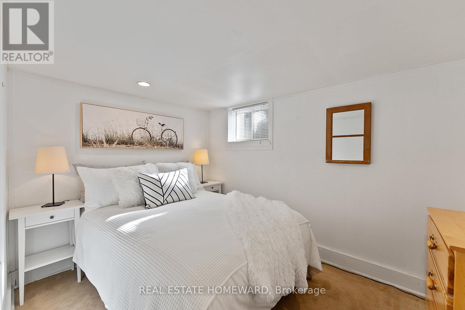 287 St Germain Avenue, Toronto, Ontario  M5M 1W4 - Photo 32 - C12513142