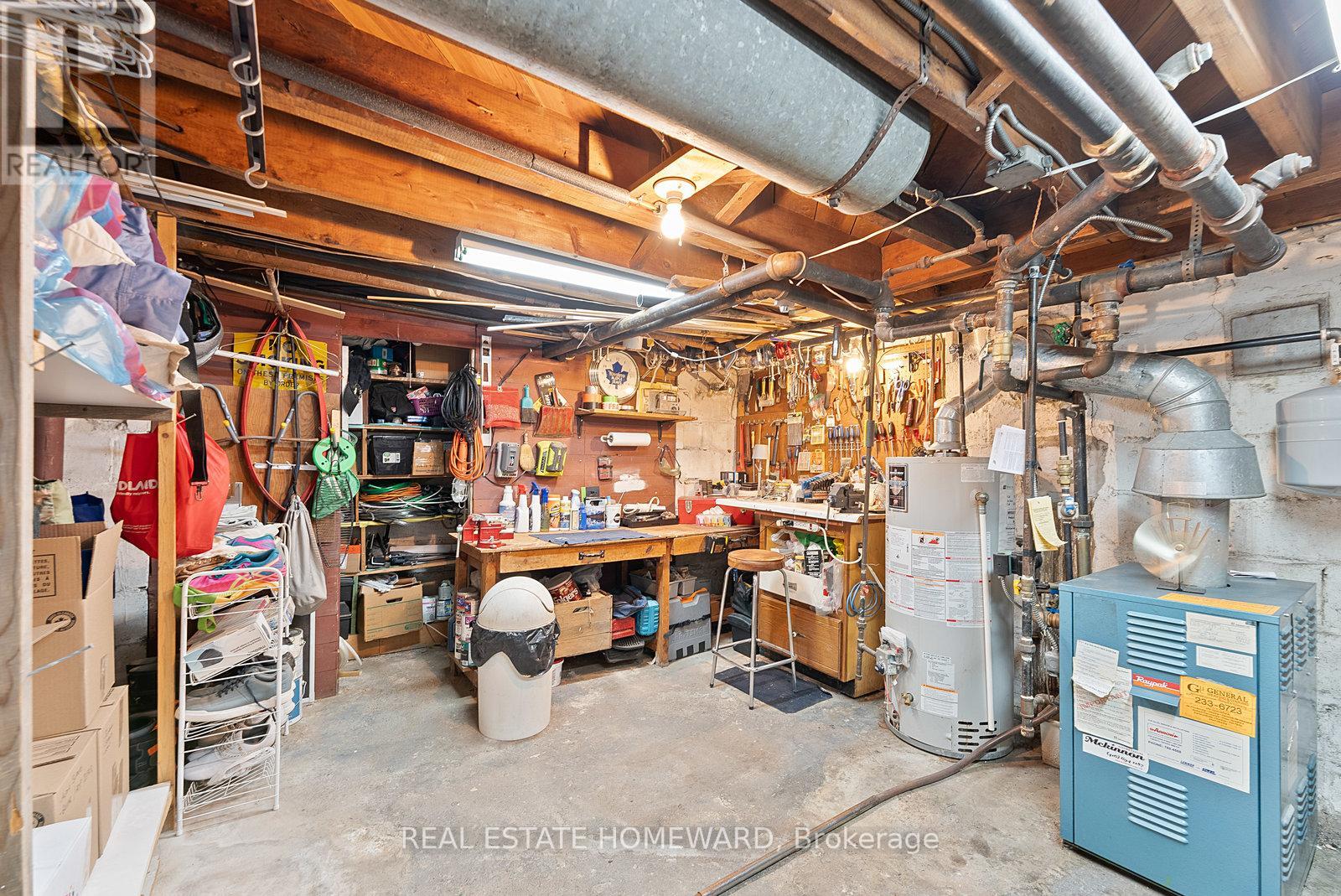 287 St Germain Avenue, Toronto, Ontario  M5M 1W4 - Photo 33 - C12513142