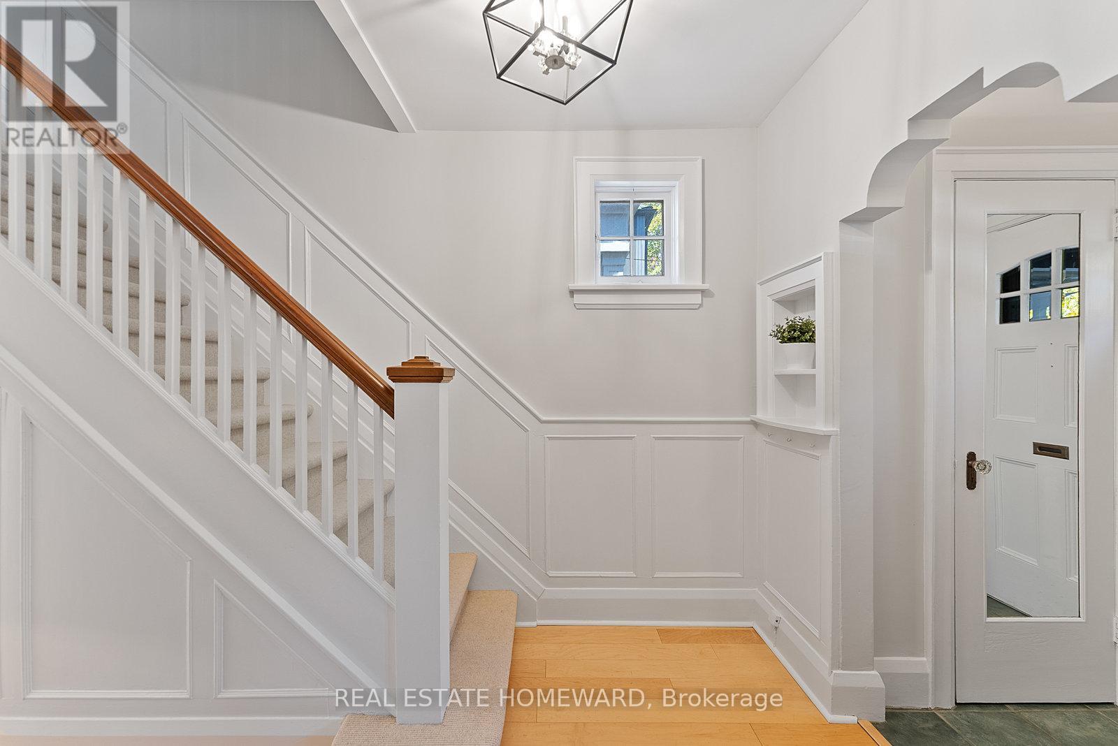 287 St Germain Avenue, Toronto, Ontario  M5M 1W4 - Photo 5 - C12513142