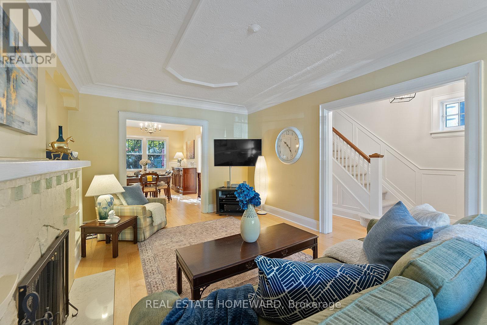 287 St Germain Avenue, Toronto, Ontario  M5M 1W4 - Photo 8 - C12513142