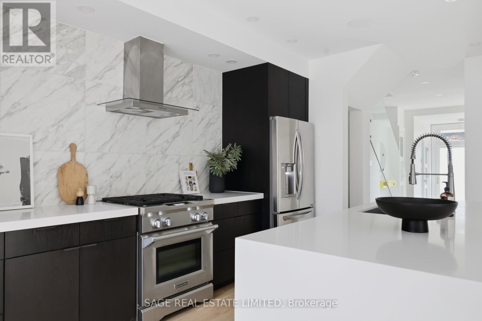 166 Cottingham Street, Toronto, Ontario  M4V 1C3 - Photo 11 - C12513146