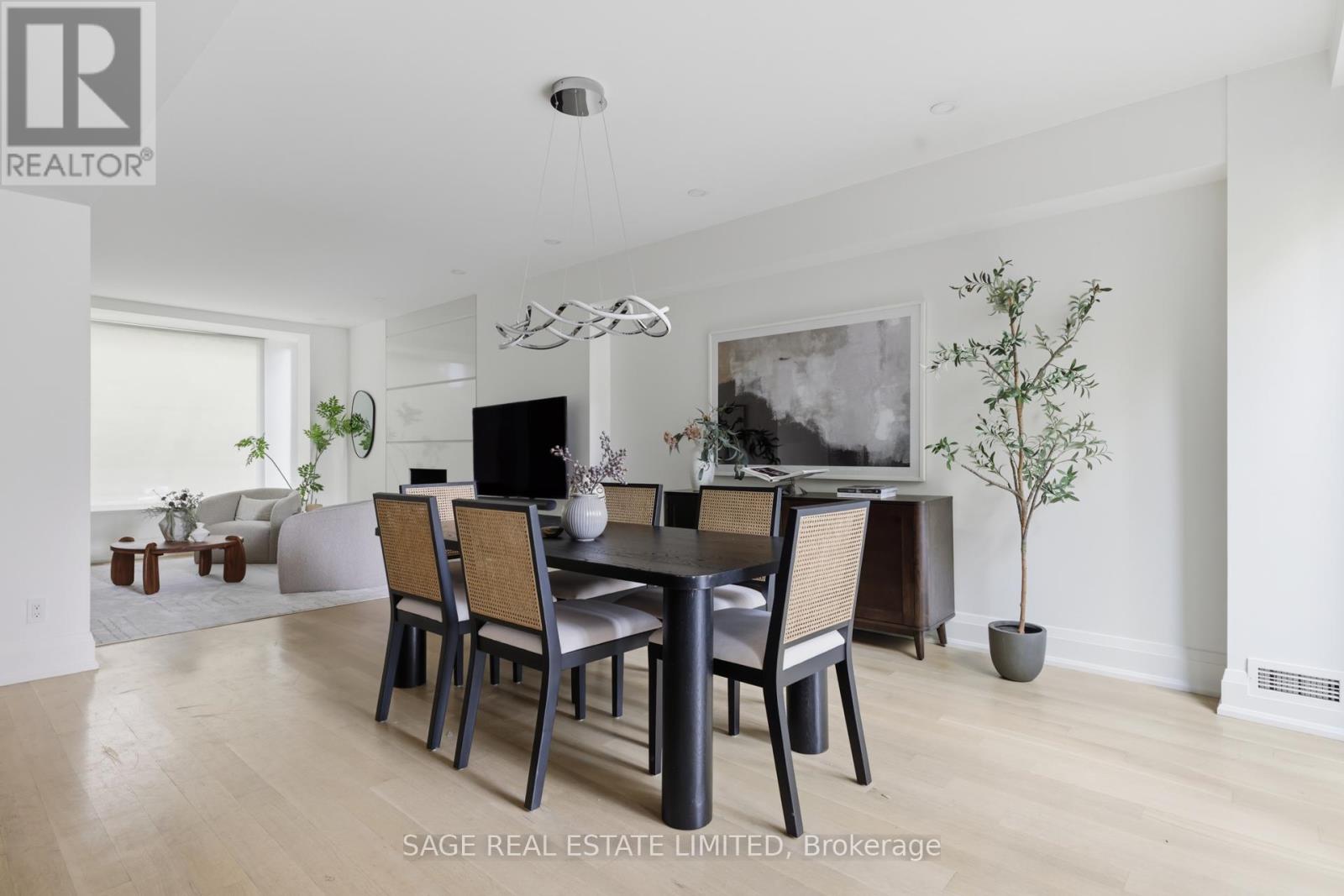 166 Cottingham Street, Toronto, Ontario  M4V 1C3 - Photo 5 - C12513146