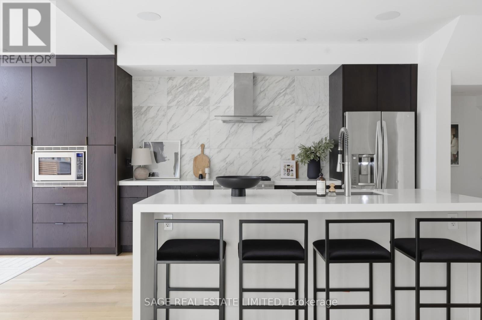 166 Cottingham Street, Toronto, Ontario  M4V 1C3 - Photo 9 - C12513146