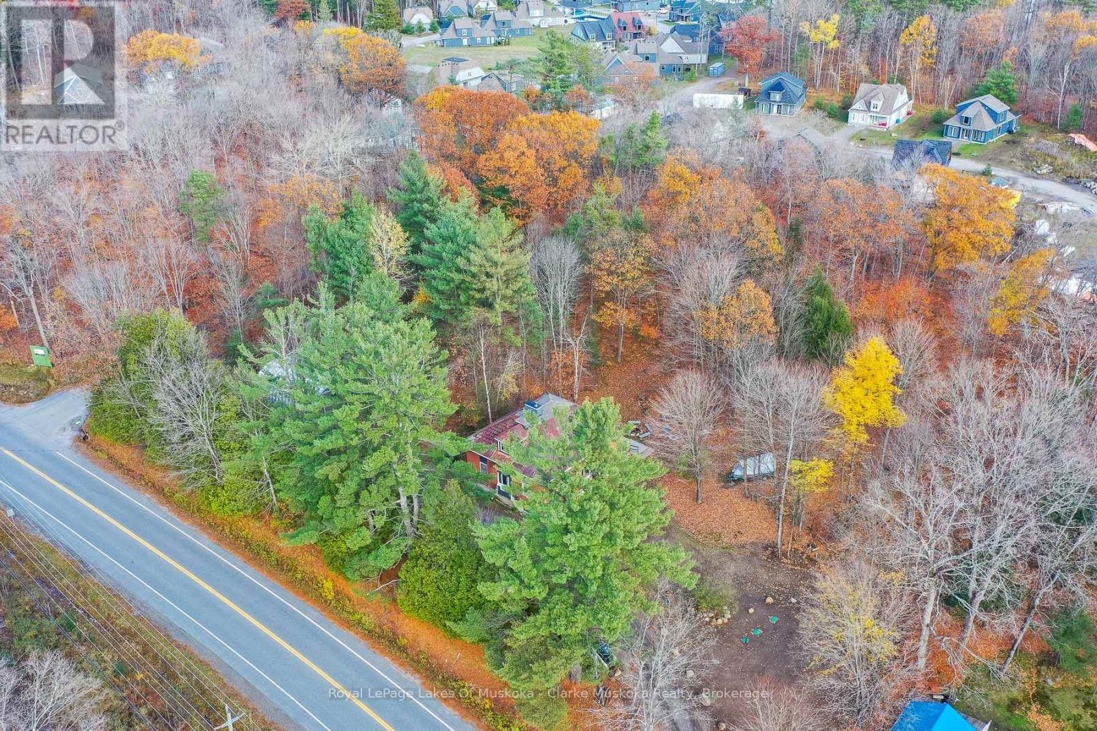 2026 Peninsula Road, Muskoka Lakes, Ontario P0B 1G0 - Photo 15 - X12513288