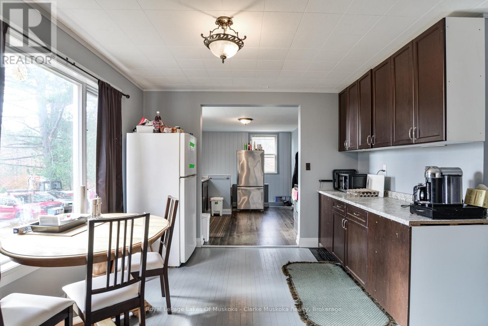 2026 Peninsula Road, Muskoka Lakes, Ontario P0B 1G0 - Photo 6 - X12513288