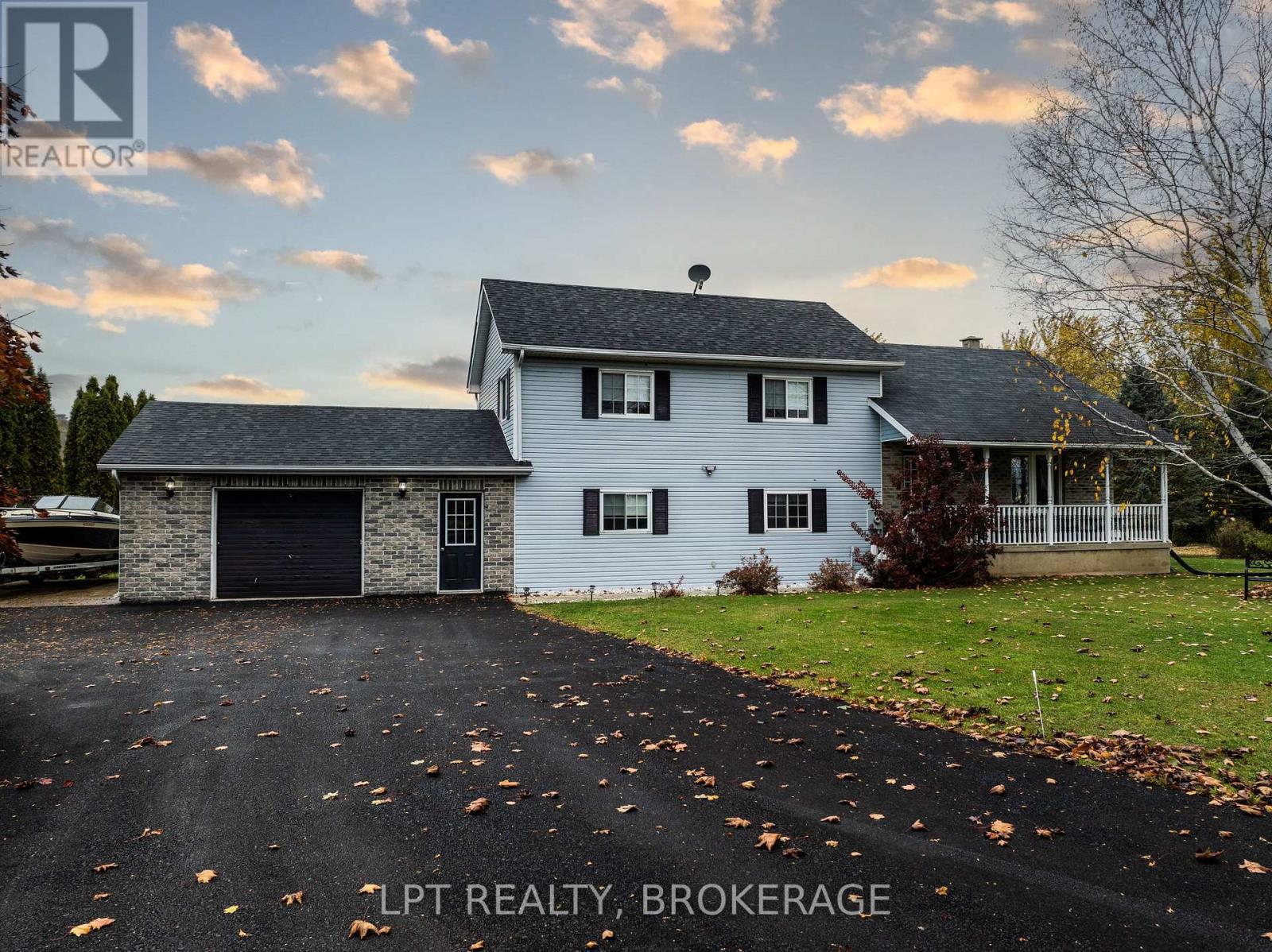 2202 Sands Road, Frontenac (Frontenac South), Ontario  K0H 1H0 - Photo 1 - X12513408