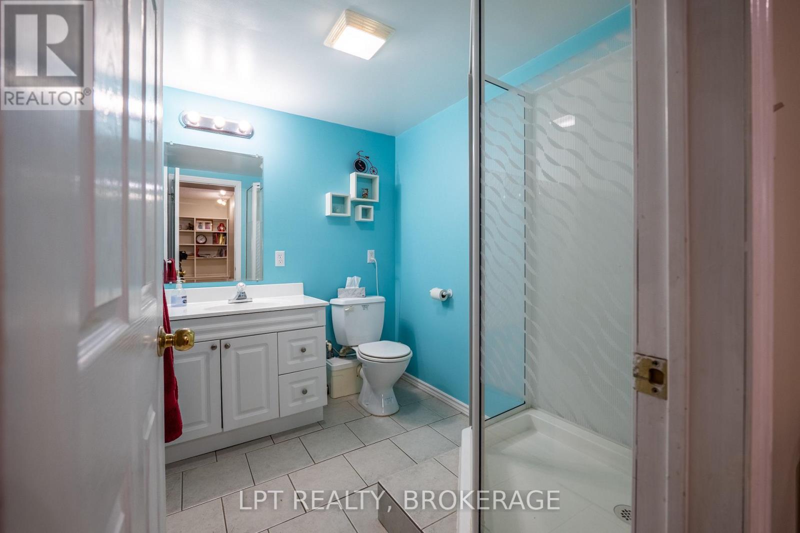 2202 Sands Road, Frontenac (Frontenac South), Ontario  K0H 1H0 - Photo 17 - X12513408