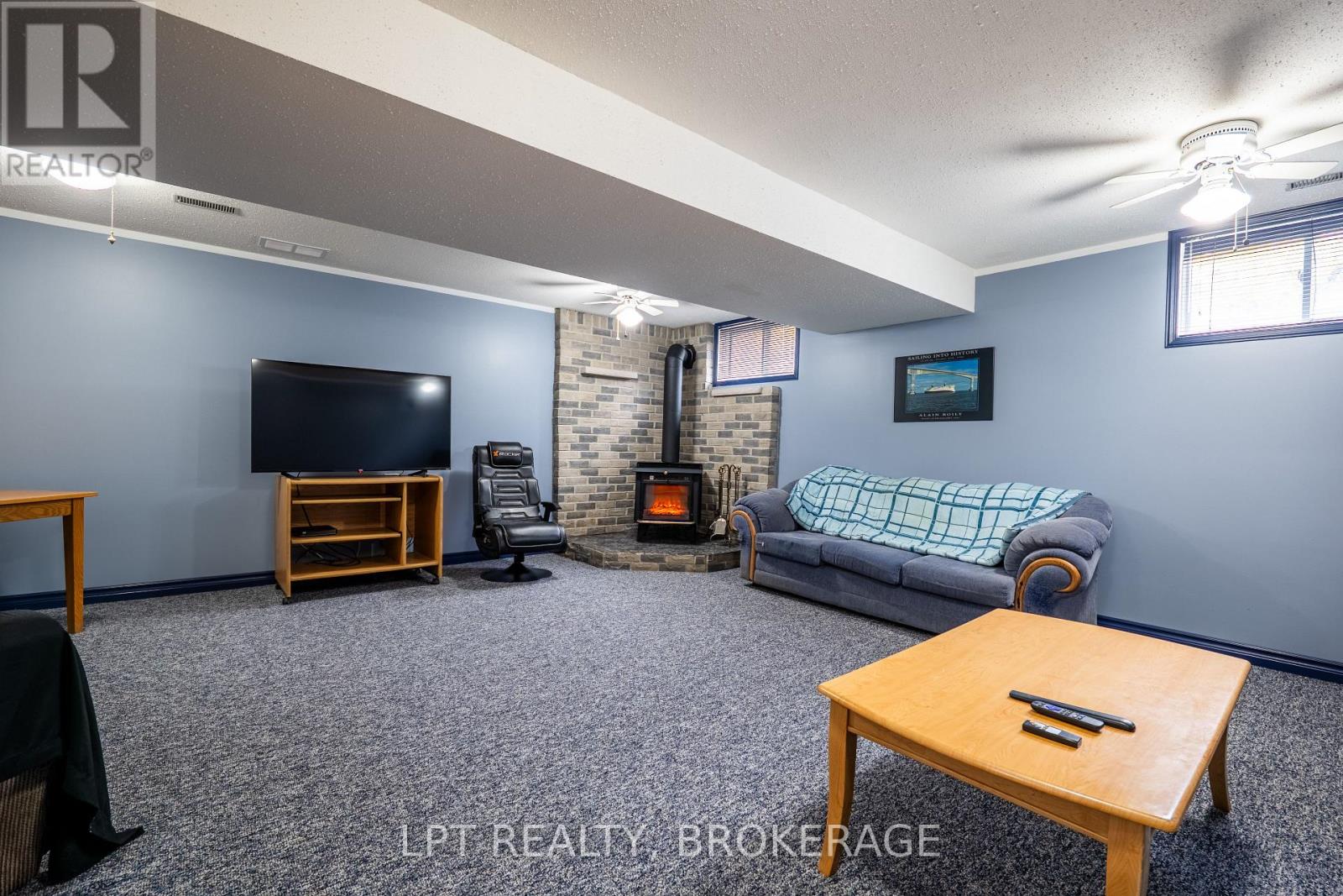 2202 Sands Road, Frontenac (Frontenac South), Ontario  K0H 1H0 - Photo 21 - X12513408