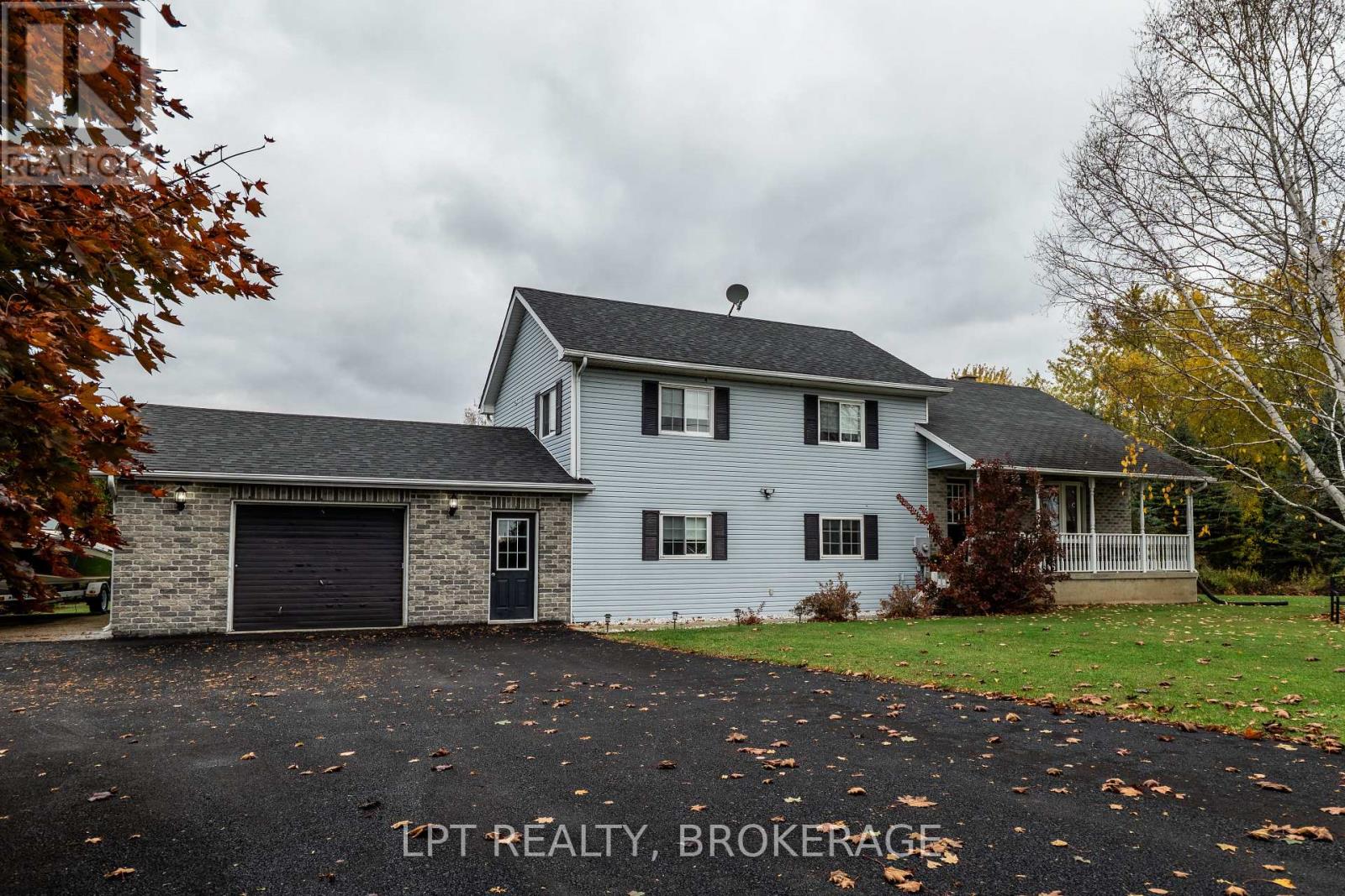 2202 Sands Road, Frontenac (Frontenac South), Ontario  K0H 1H0 - Photo 41 - X12513408