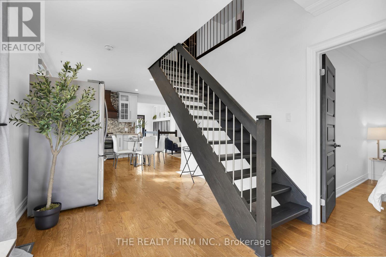 145 Brisbin Street, London East, Ontario N5Z 2M2 - Photo 5 - X12513168