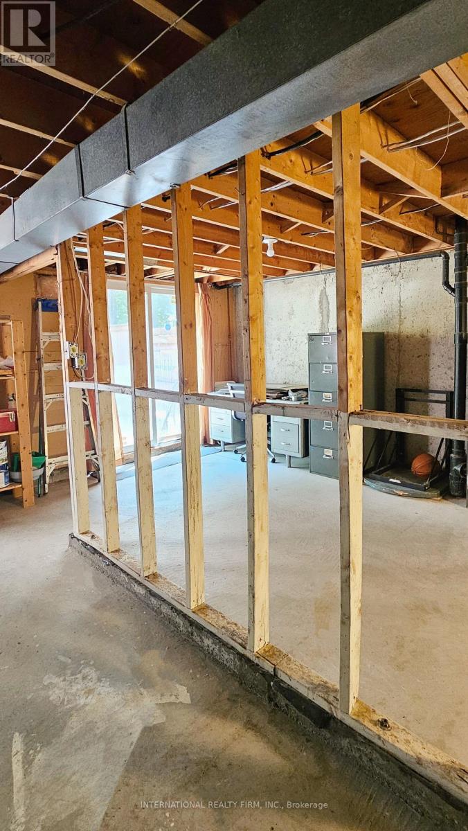 47 Parsell Square, Toronto, Ontario  M1B 2A5 - Photo 22 - E12513128