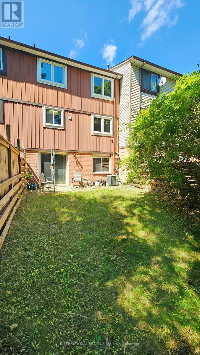 47 Parsell Square, Toronto, Ontario  M1B 2A5 - Photo 23 - E12513128