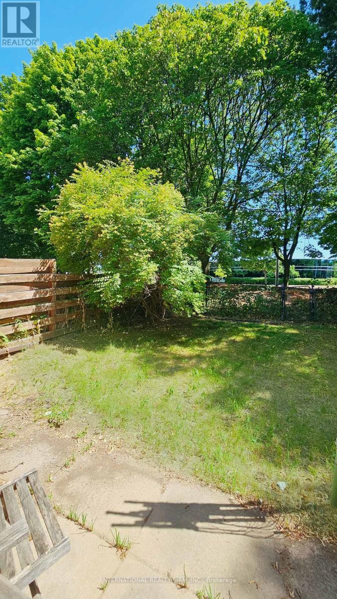 47 Parsell Square, Toronto, Ontario  M1B 2A5 - Photo 24 - E12513128