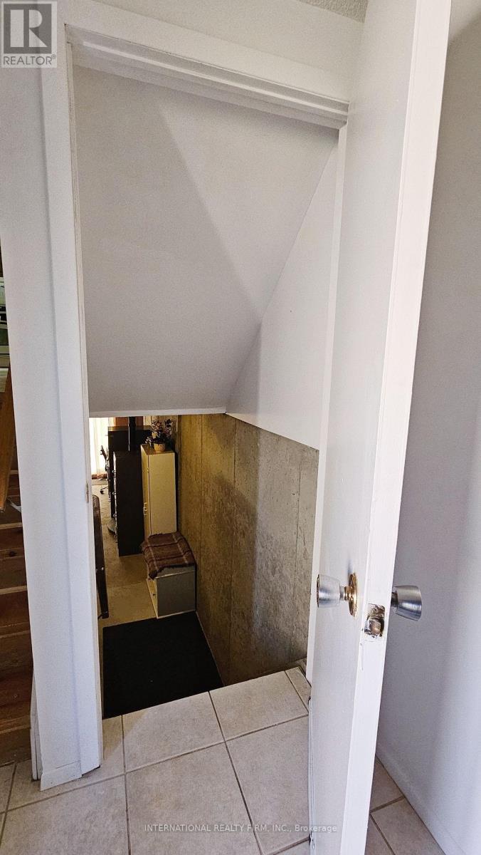 47 Parsell Square, Toronto, Ontario  M1B 2A5 - Photo 5 - E12513128