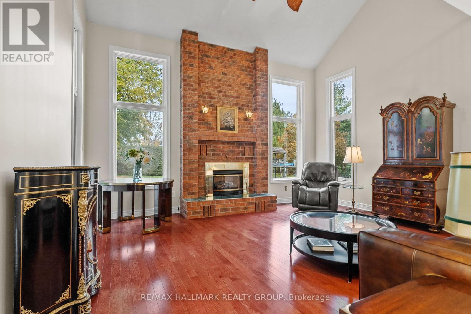 16 Goodfellow Court, Ottawa, Ontario  K2R 1C8 - Photo 4 - X12513302