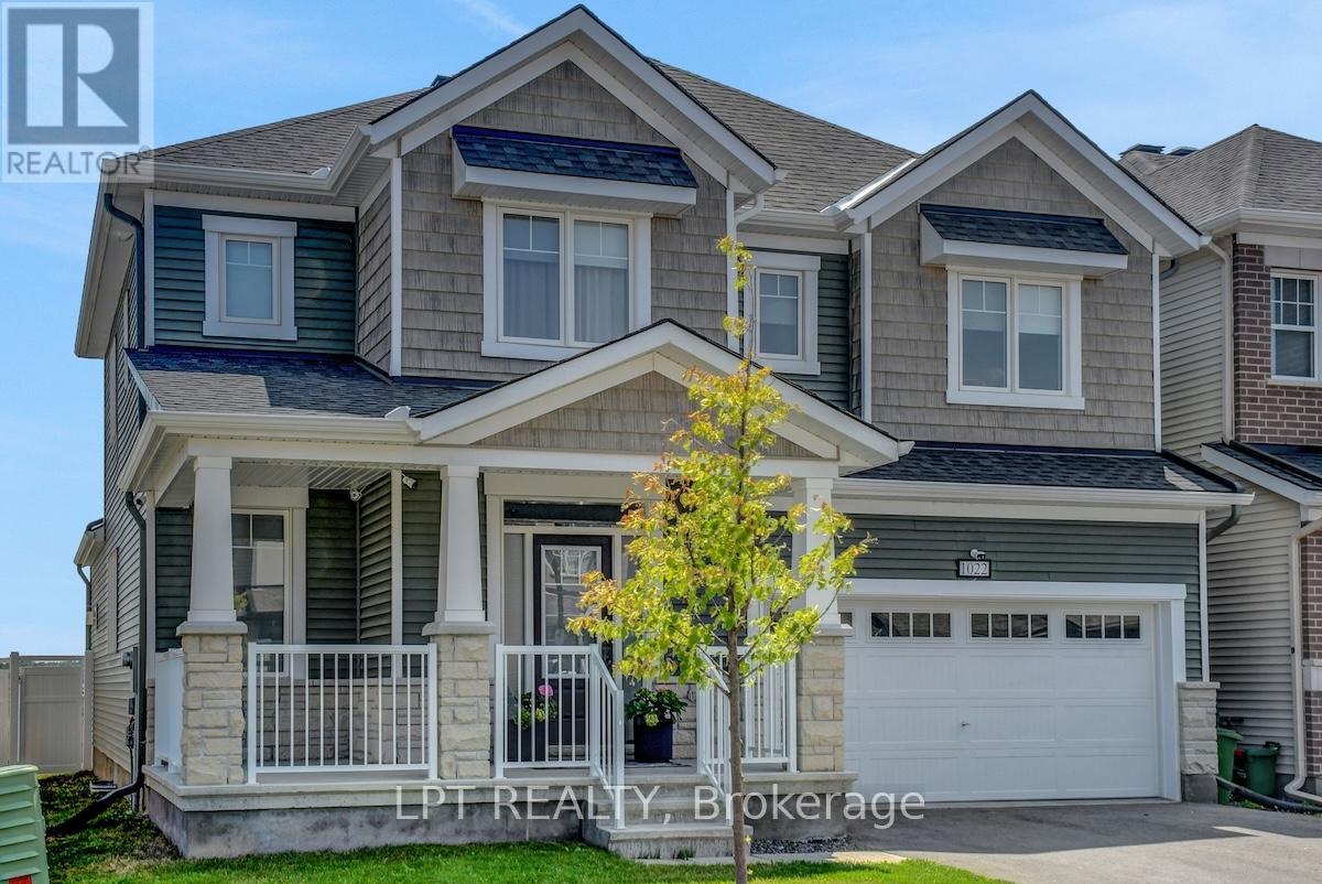 1022 Showman Street, Ottawa, Ontario  K0A 2Z0 - Photo 2 - X12513398