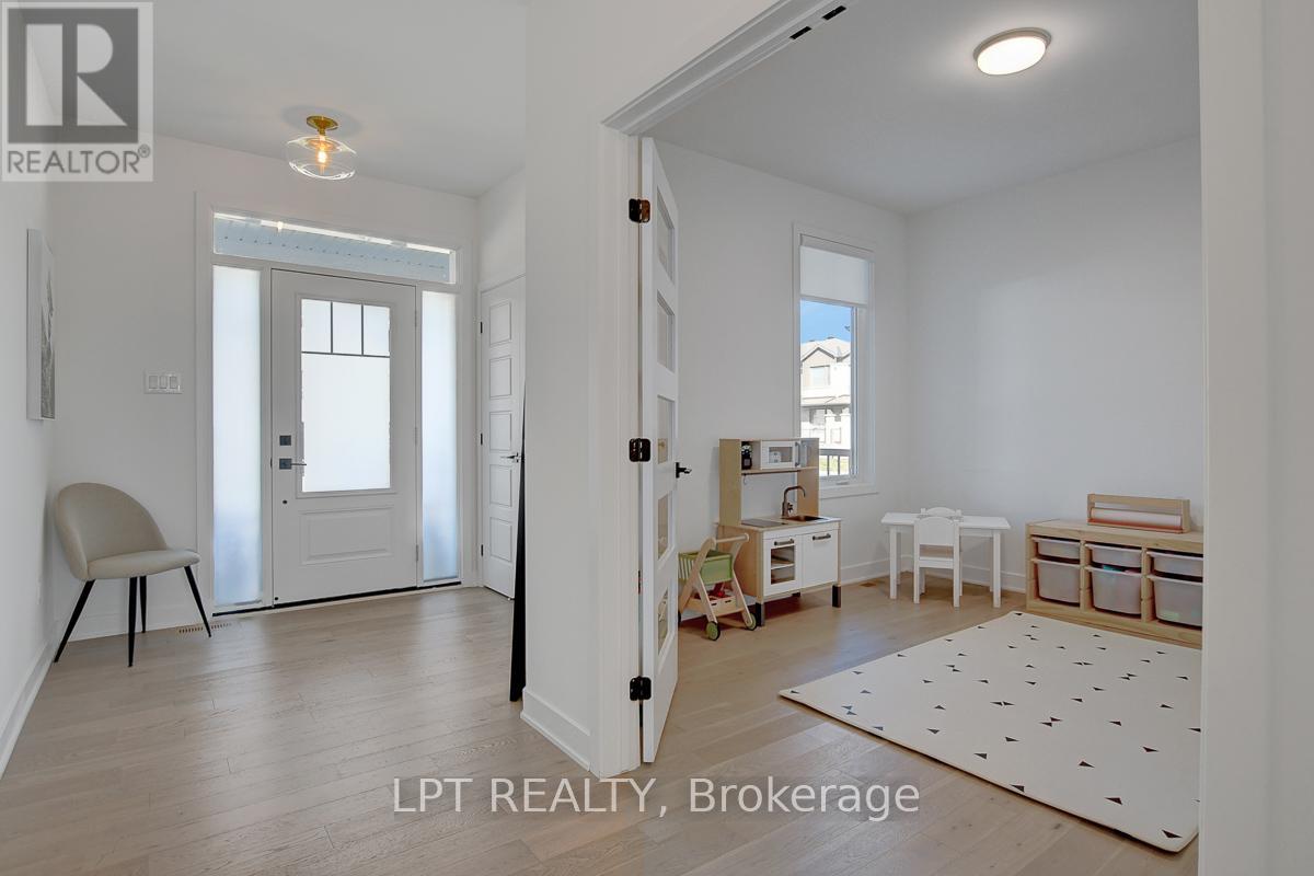 1022 Showman Street, Ottawa, Ontario  K0A 2Z0 - Photo 6 - X12513398