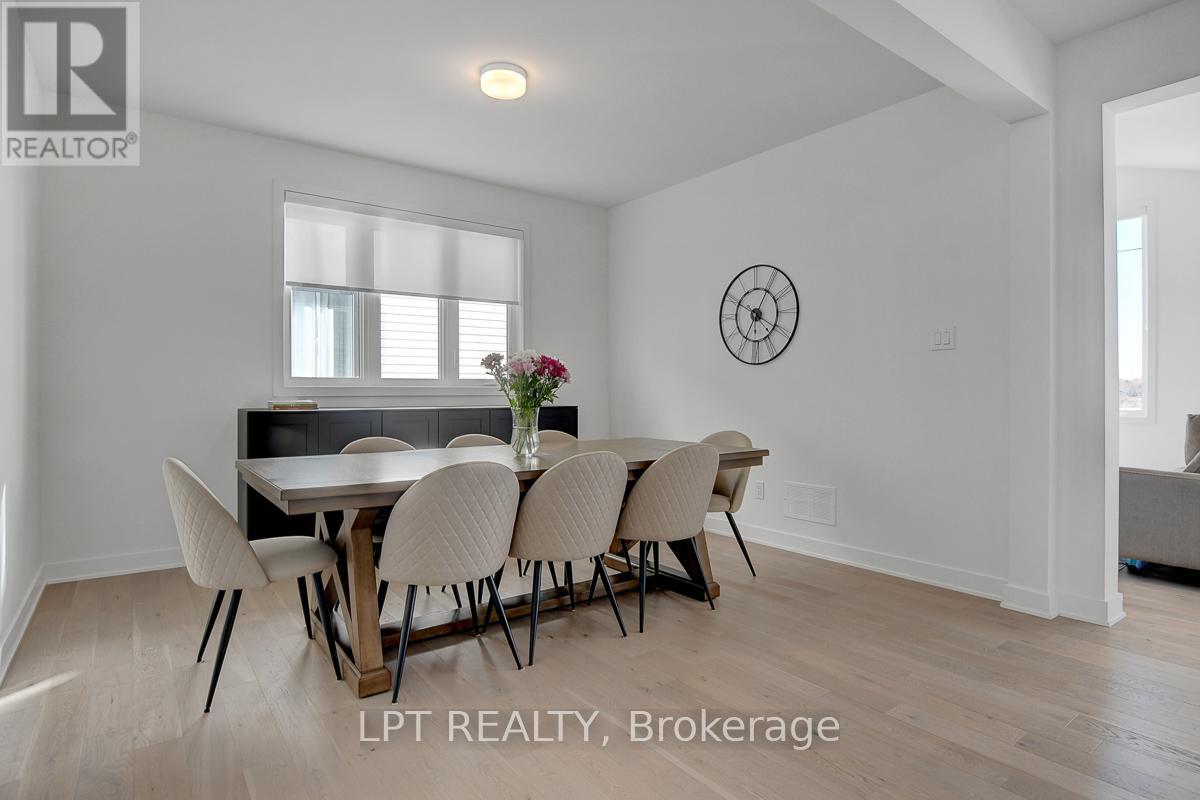 1022 Showman Street, Ottawa, Ontario  K0A 2Z0 - Photo 9 - X12513398