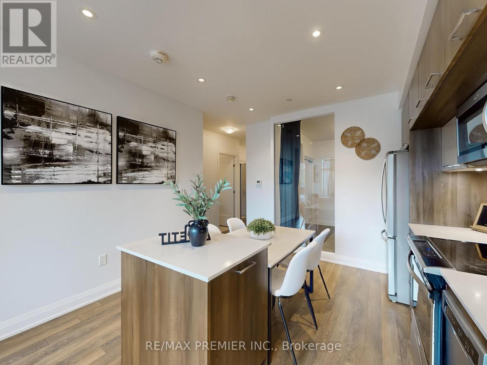 119 - 4800 Highway 7 Road, Vaughan, Ontario  L4L 1H8 - Photo 15 - N12513070