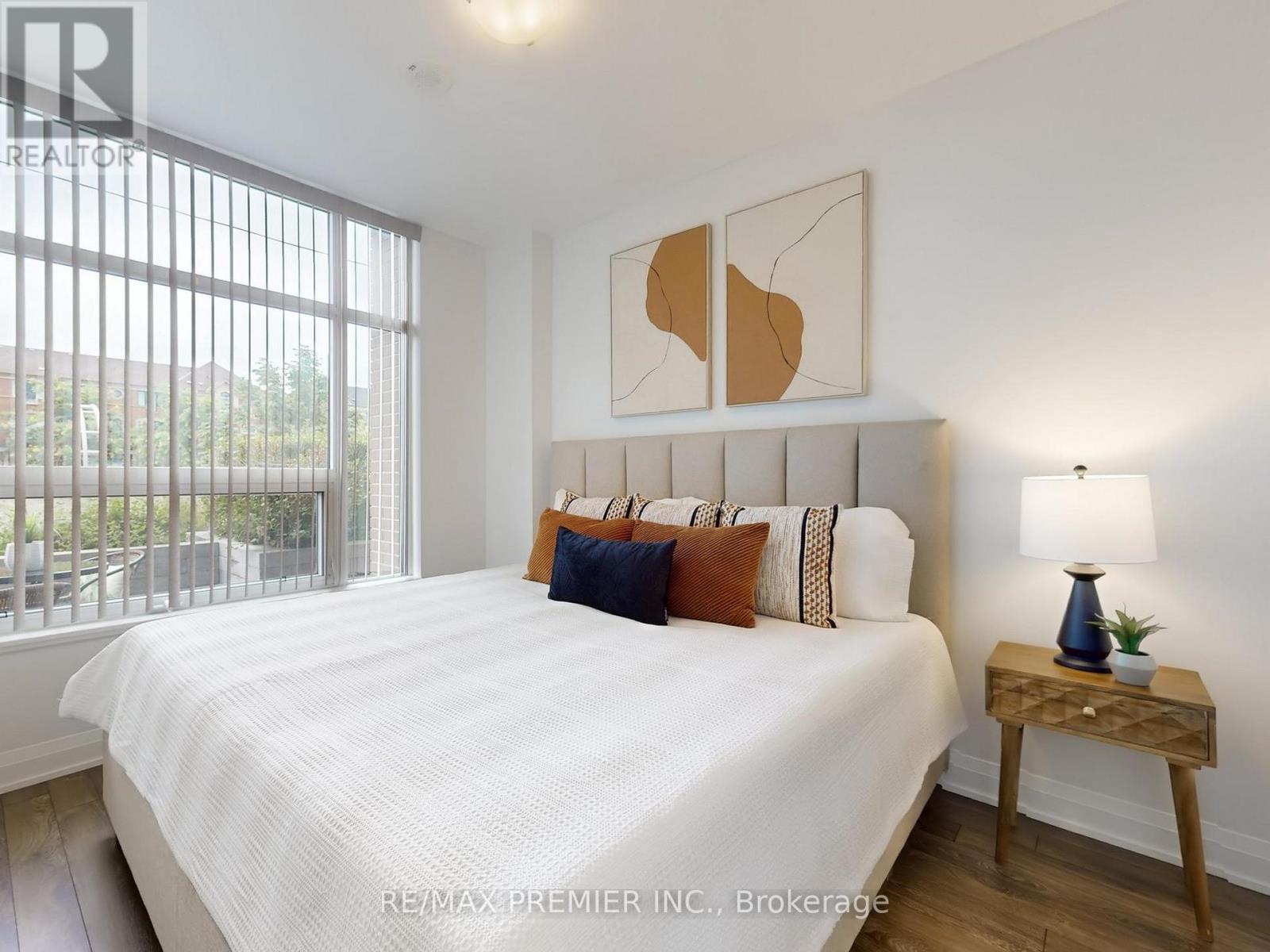 119 - 4800 Highway 7 Road, Vaughan, Ontario  L4L 1H8 - Photo 18 - N12513070