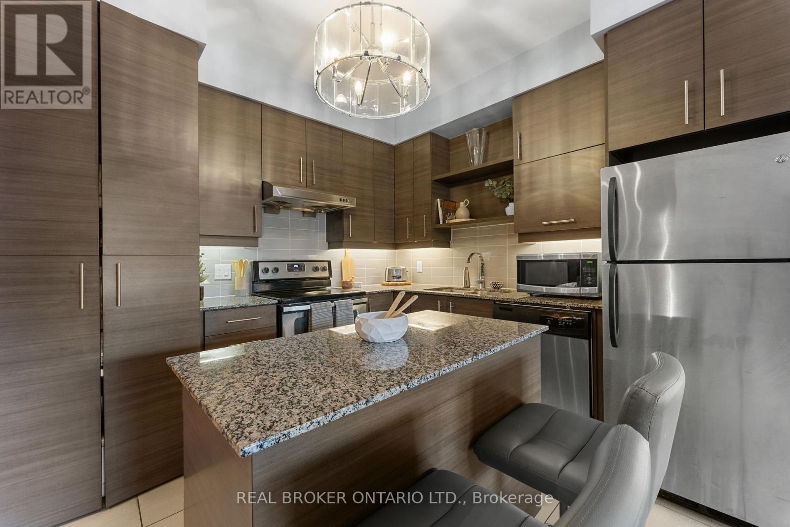 301 - 277 South Park Road, Markham, Ontario  L3T 0B7 - Photo 11 - N12513090