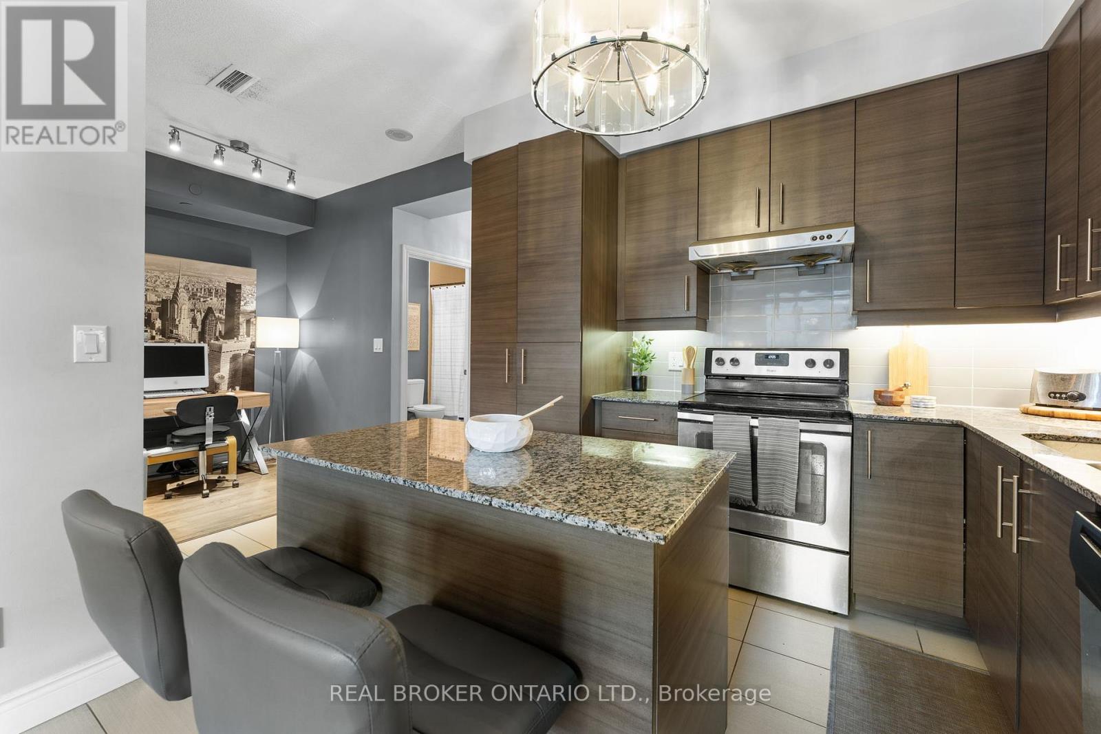 301 - 277 South Park Road, Markham, Ontario  L3T 0B7 - Photo 12 - N12513090