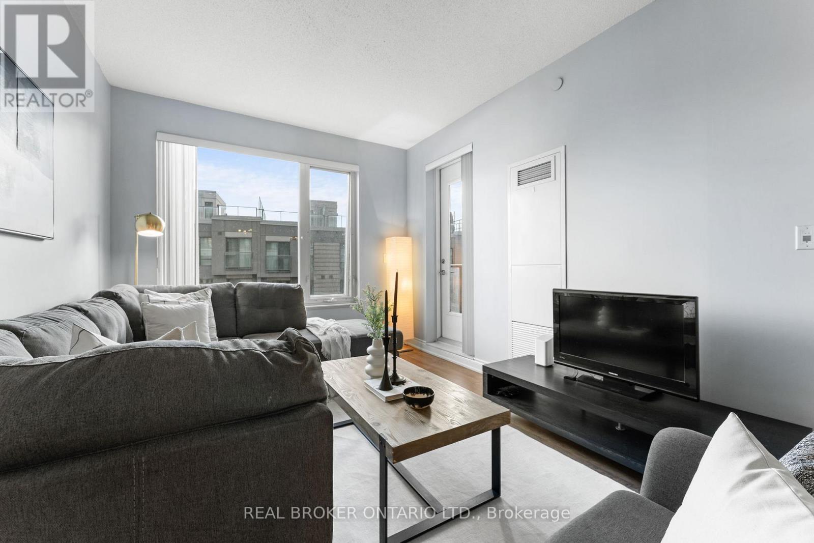 301 - 277 South Park Road, Markham, Ontario  L3T 0B7 - Photo 14 - N12513090