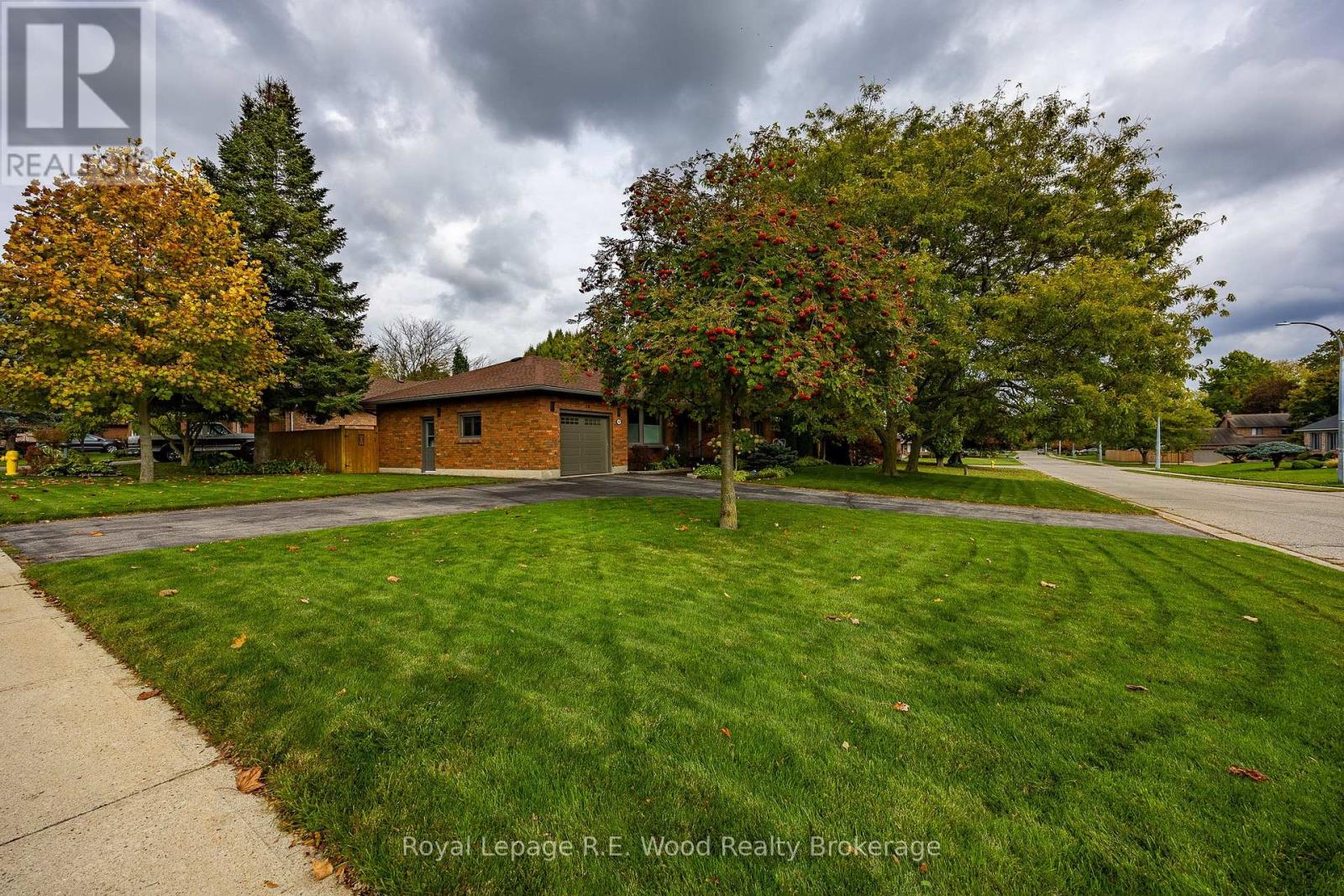 18 Demeyere Avenue, Tillsonburg, Ontario  N4G 5C6 - Photo 3 - X12513384