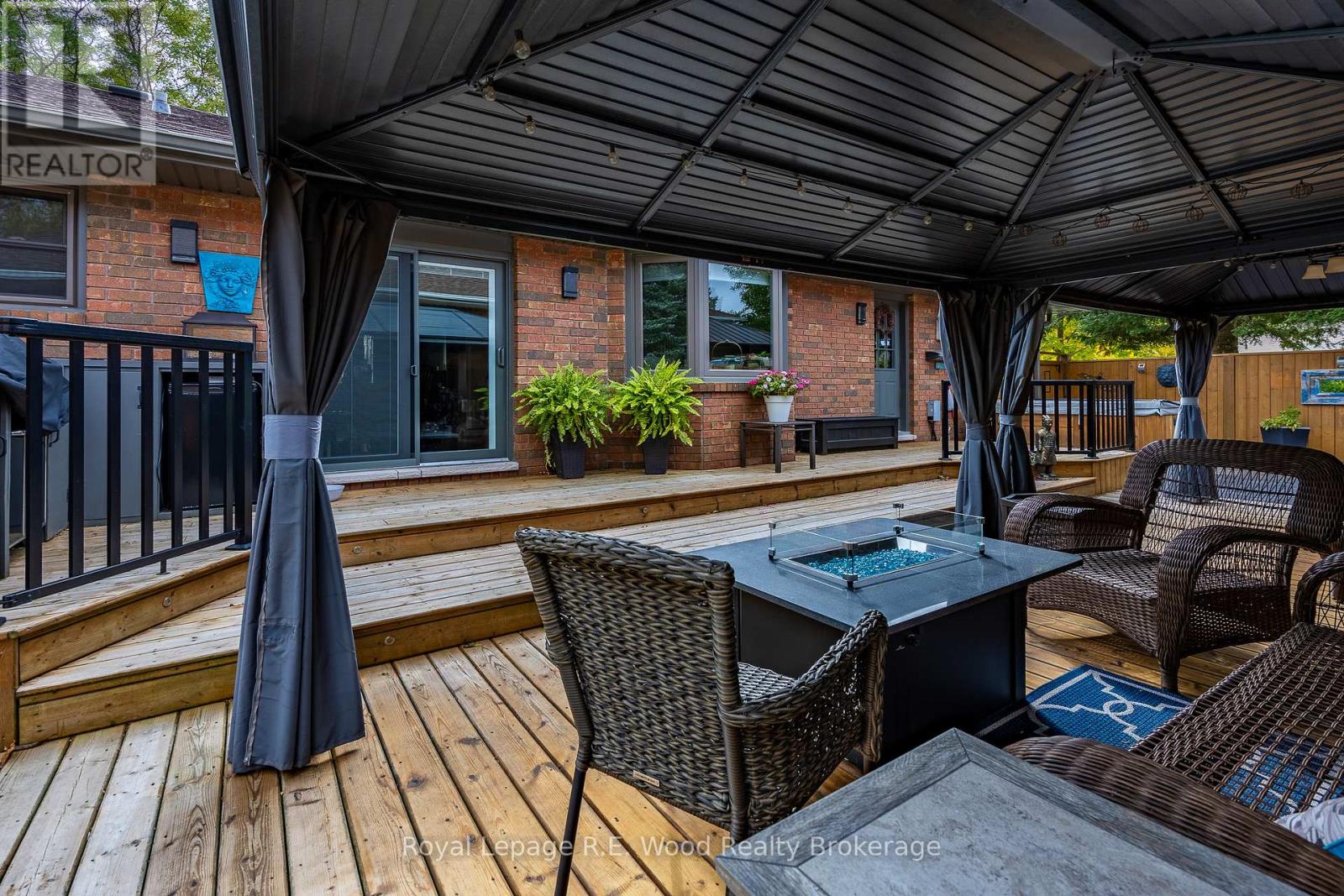 18 Demeyere Avenue, Tillsonburg, Ontario  N4G 5C6 - Photo 39 - X12513384