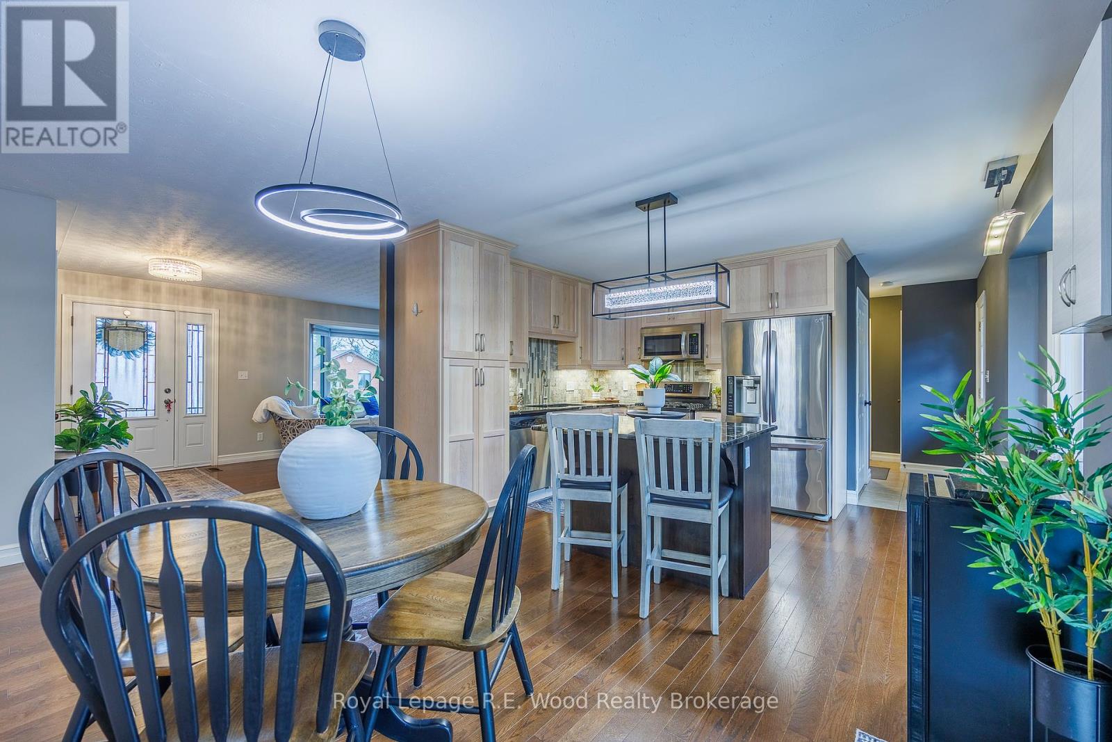 18 Demeyere Avenue, Tillsonburg, Ontario  N4G 5C6 - Photo 8 - X12513384