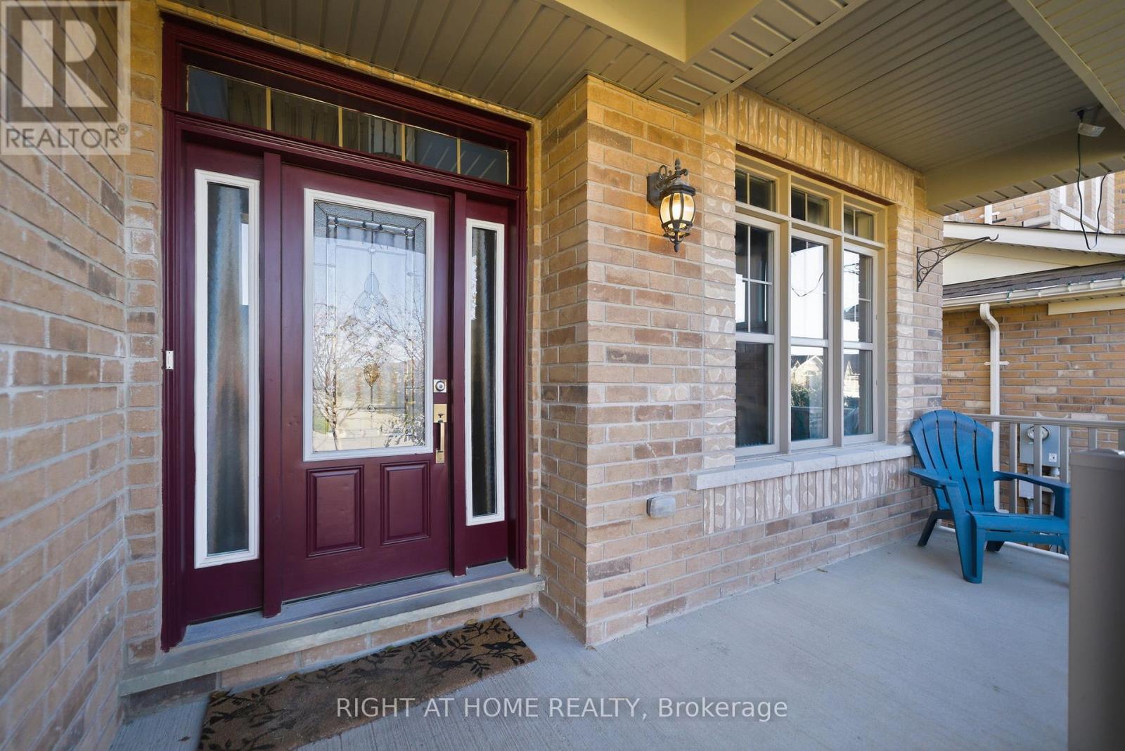 11 Mason Drive, New Tecumseth, Ontario L9R 0M1 - Photo 3 - N12395645