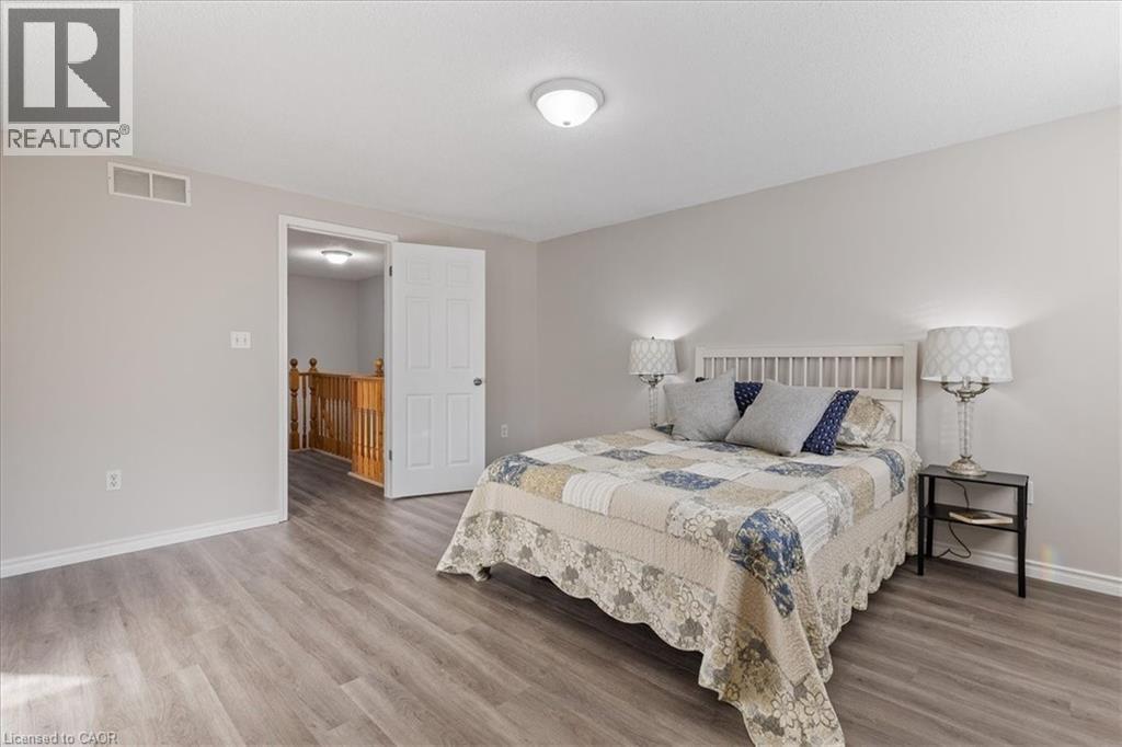 269 Mcmeeken Drive, Cambridge, Ontario  N3C 4N7 - Photo 13 - 40785802