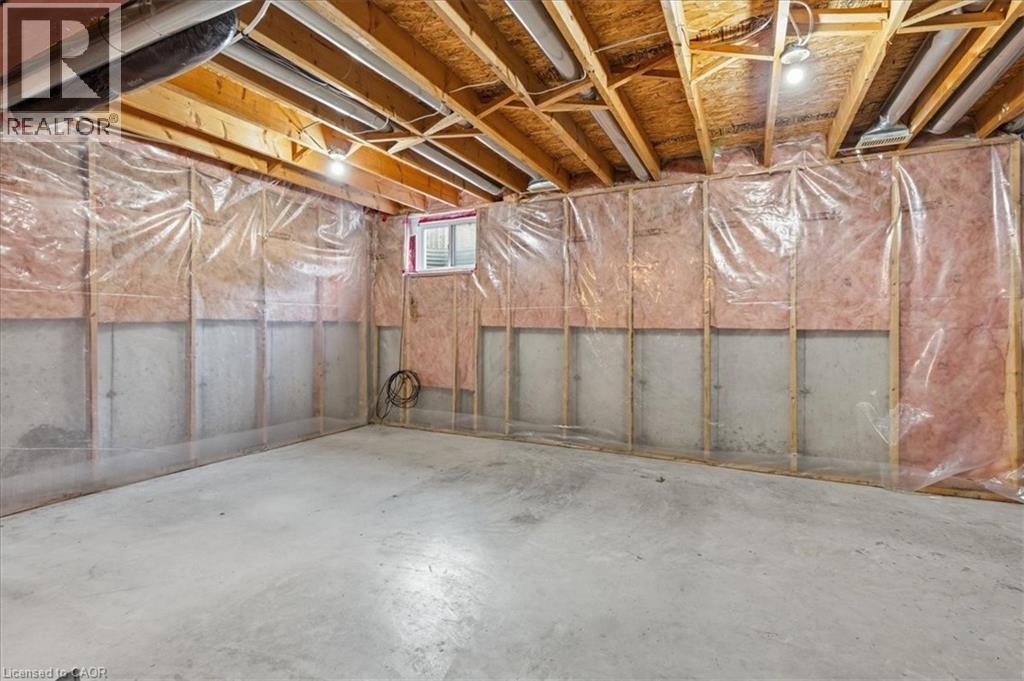 269 Mcmeeken Drive, Cambridge, Ontario  N3C 4N7 - Photo 21 - 40785802