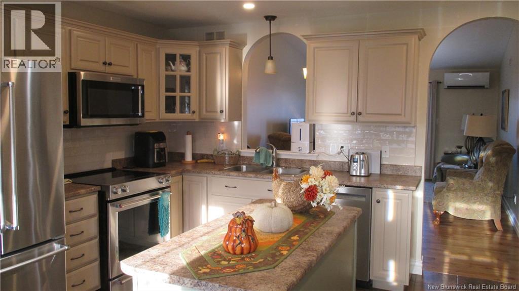 109 Amberly Court, Riverview, New Brunswick  E1B 0H4 - Photo 2 - NB129638