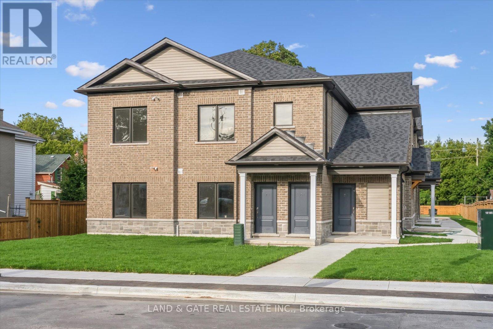 7 - 223 Albert Street, Oshawa, Ontario  L1H 4R6 - Photo 1 - E12513276